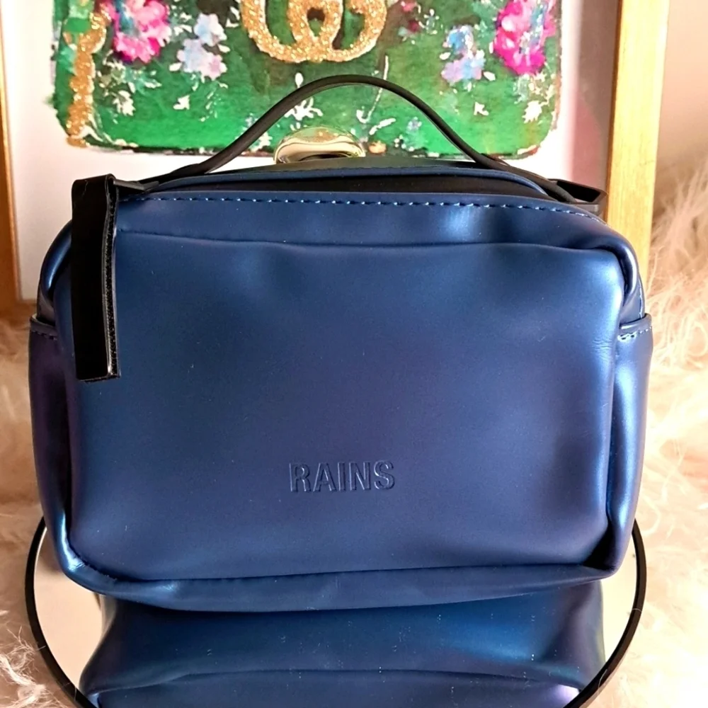 Rains New Box Bag Micro W3 Shoulder Bag